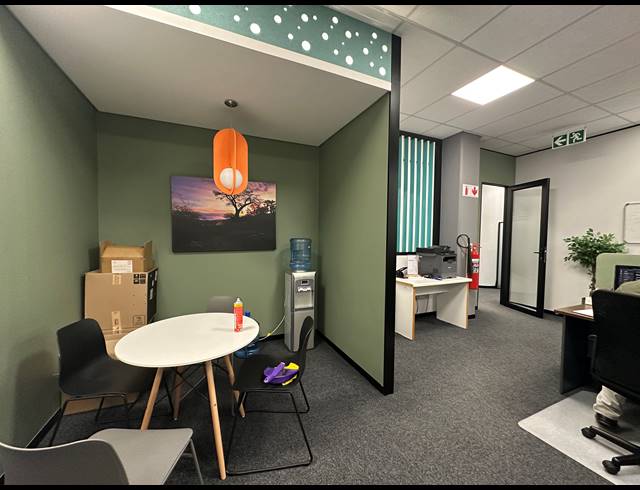 167M² OFFICE TO LET IN DORINGKLOOF